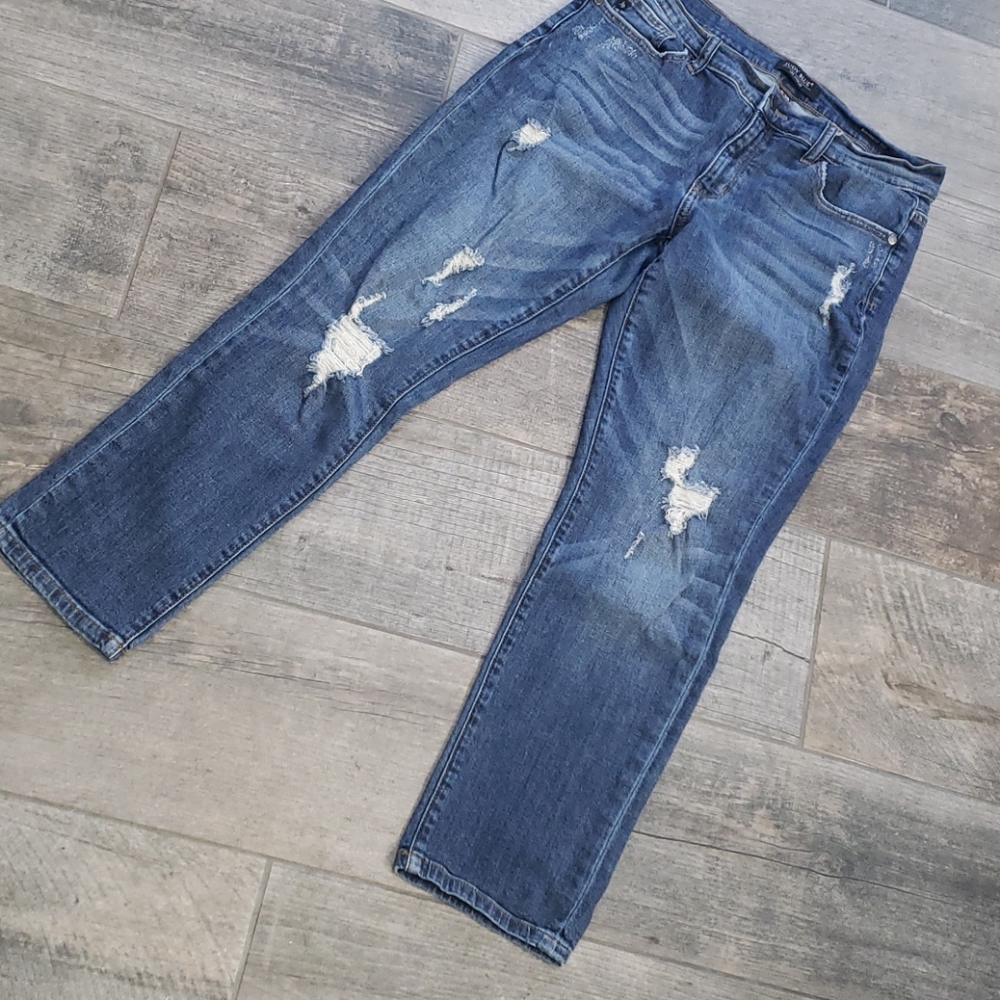 Judy Blue Ripped Boyfriend Jeans - Blue Wash